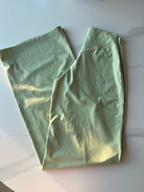 Amazon SoftMotion Straight Leg Set